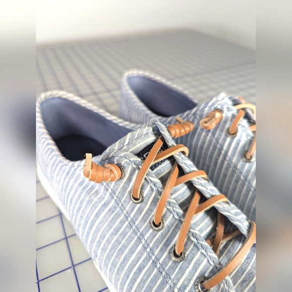 Sperry Striped Blue & White Sneakers – Women’s 9.5, Leather Laces - Picture 12 of 16